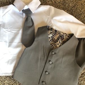 Boys size 3 grey suit peanut butter collection special occasion suit 5 pieces